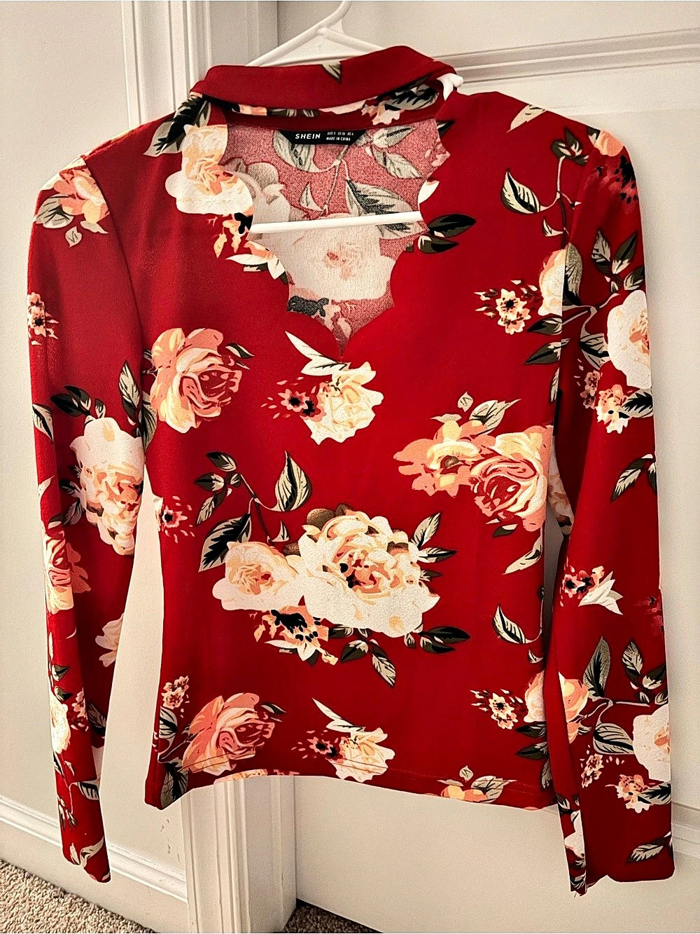 SHEIN Floral Long Sleeve Top in Red & Pink Size Small Like New